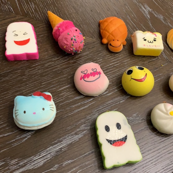 Bundle of 15 squishes - Picture 7 of 17